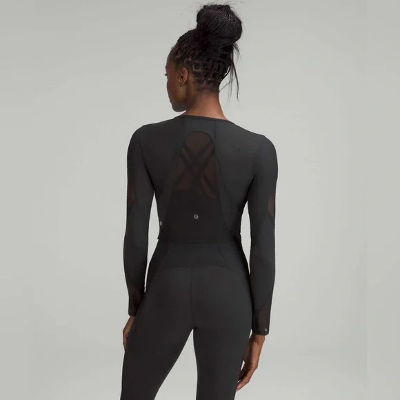 Lululemon Mesh Panelled Training Long Sleeve Shirt in Black Size 0 - Picture 2 of 4
